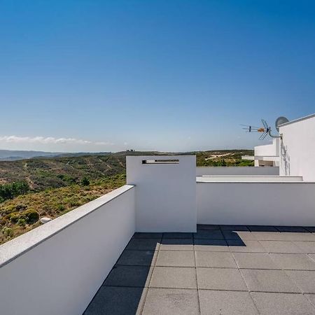 Happiness Apartment - 2Bedroom Apt In Aljezur Εξωτερικό φωτογραφία