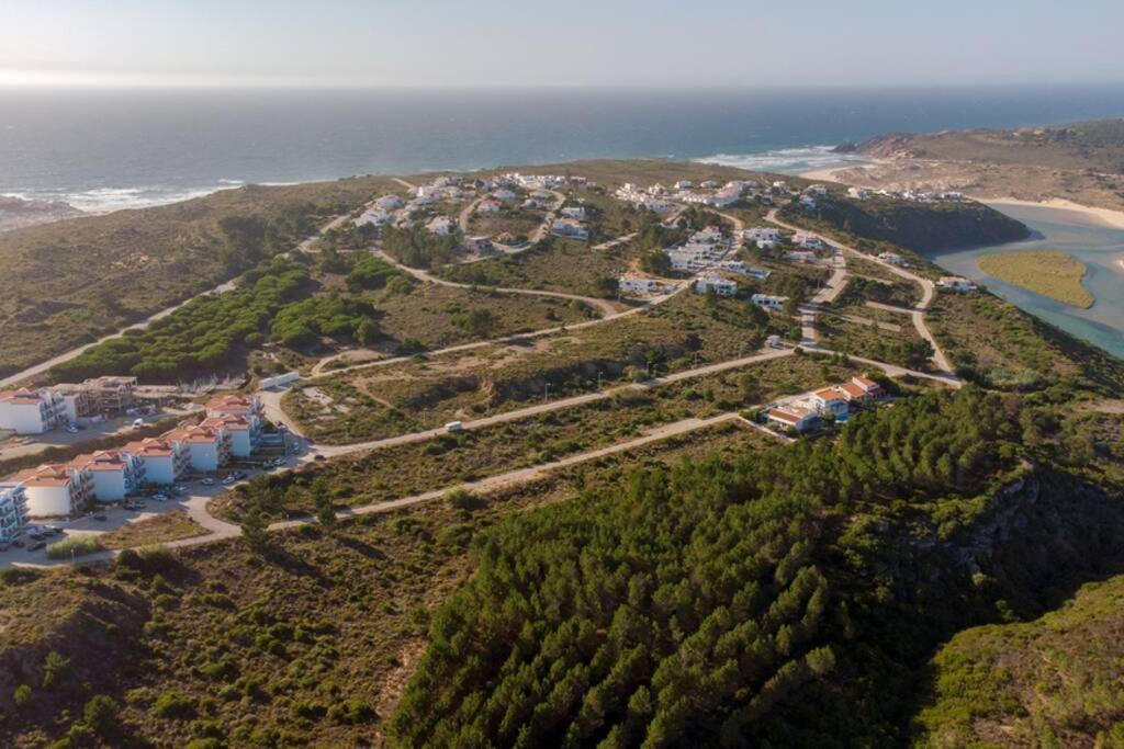 Happiness Apartment - 2Bedroom Apt In Aljezur Εξωτερικό φωτογραφία